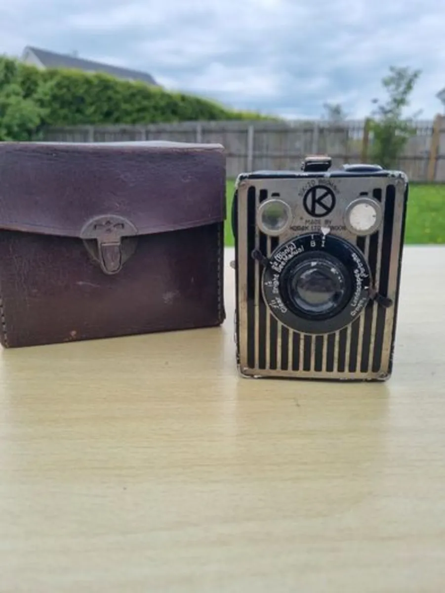 Kodak Brownie Six-20 - Image 1