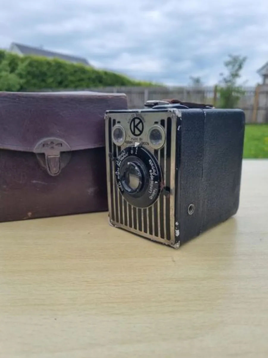 Kodak Brownie Six-20 - Image 3