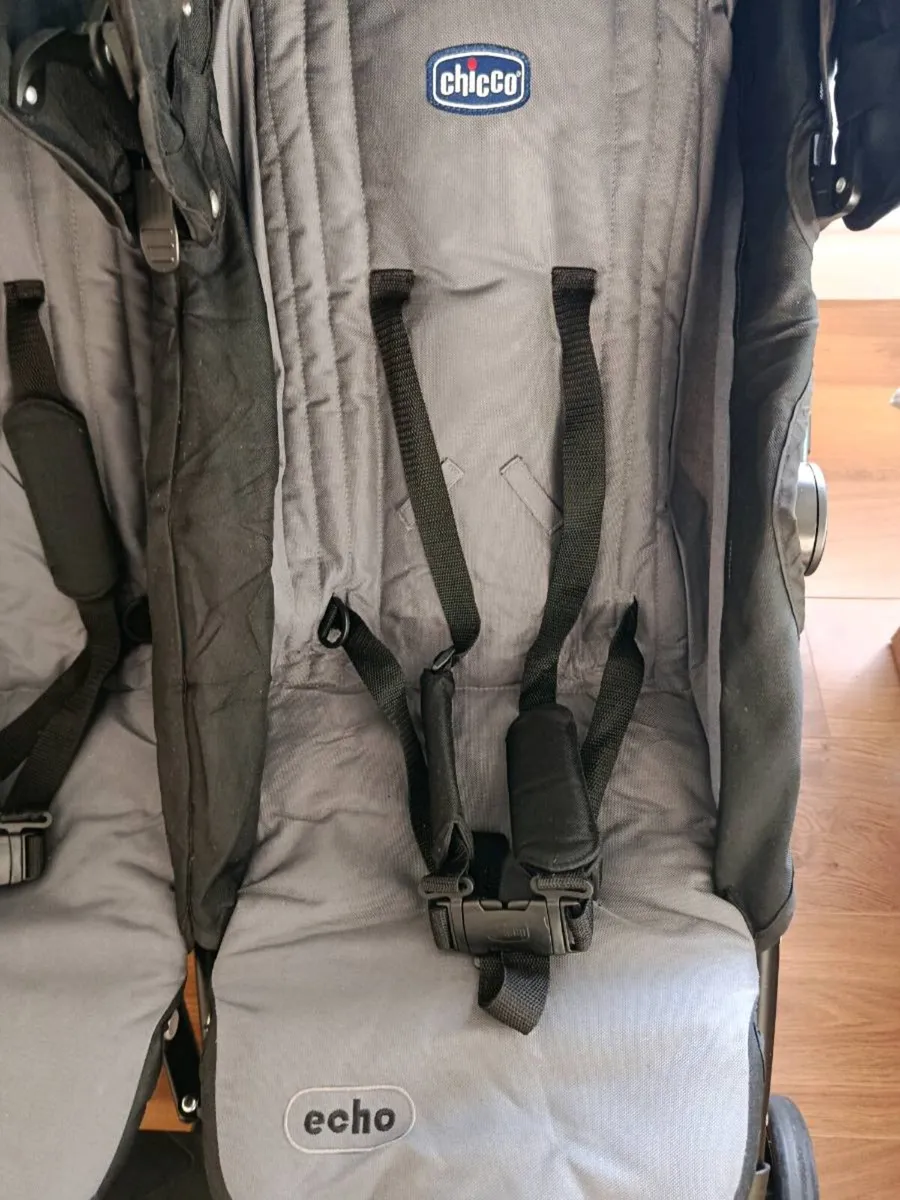 Chicco Echo double buggy - Image 4