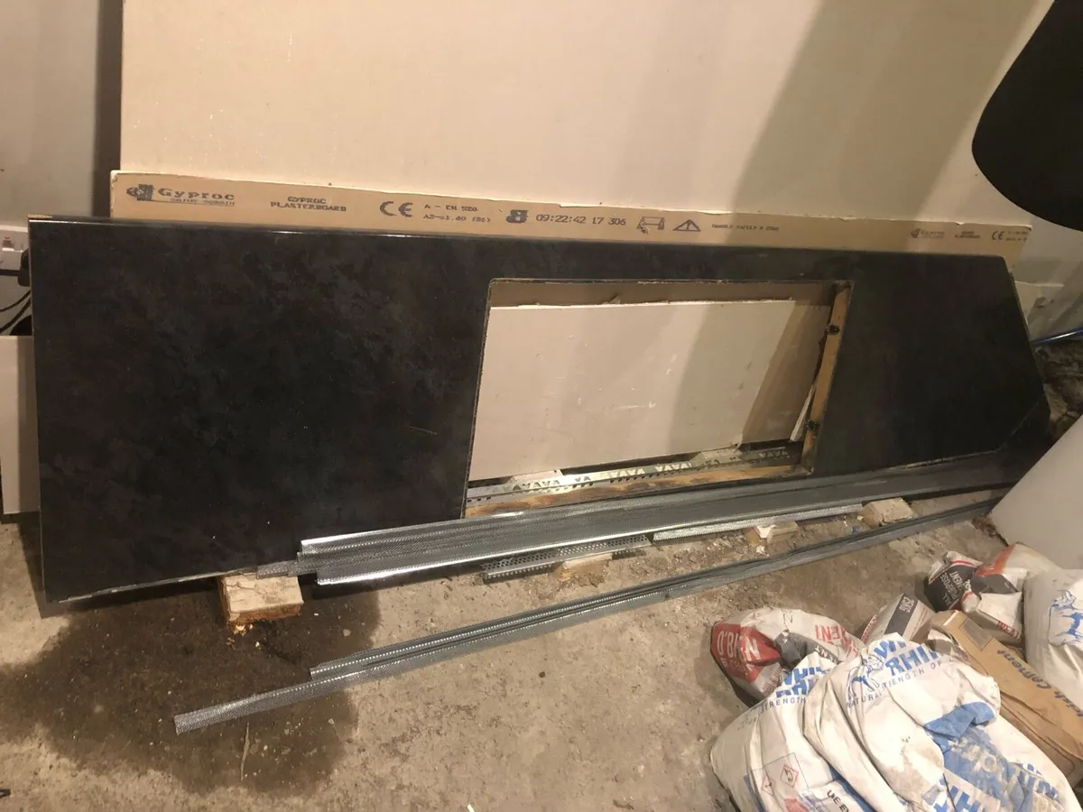 Kitchen worktop - Image 1