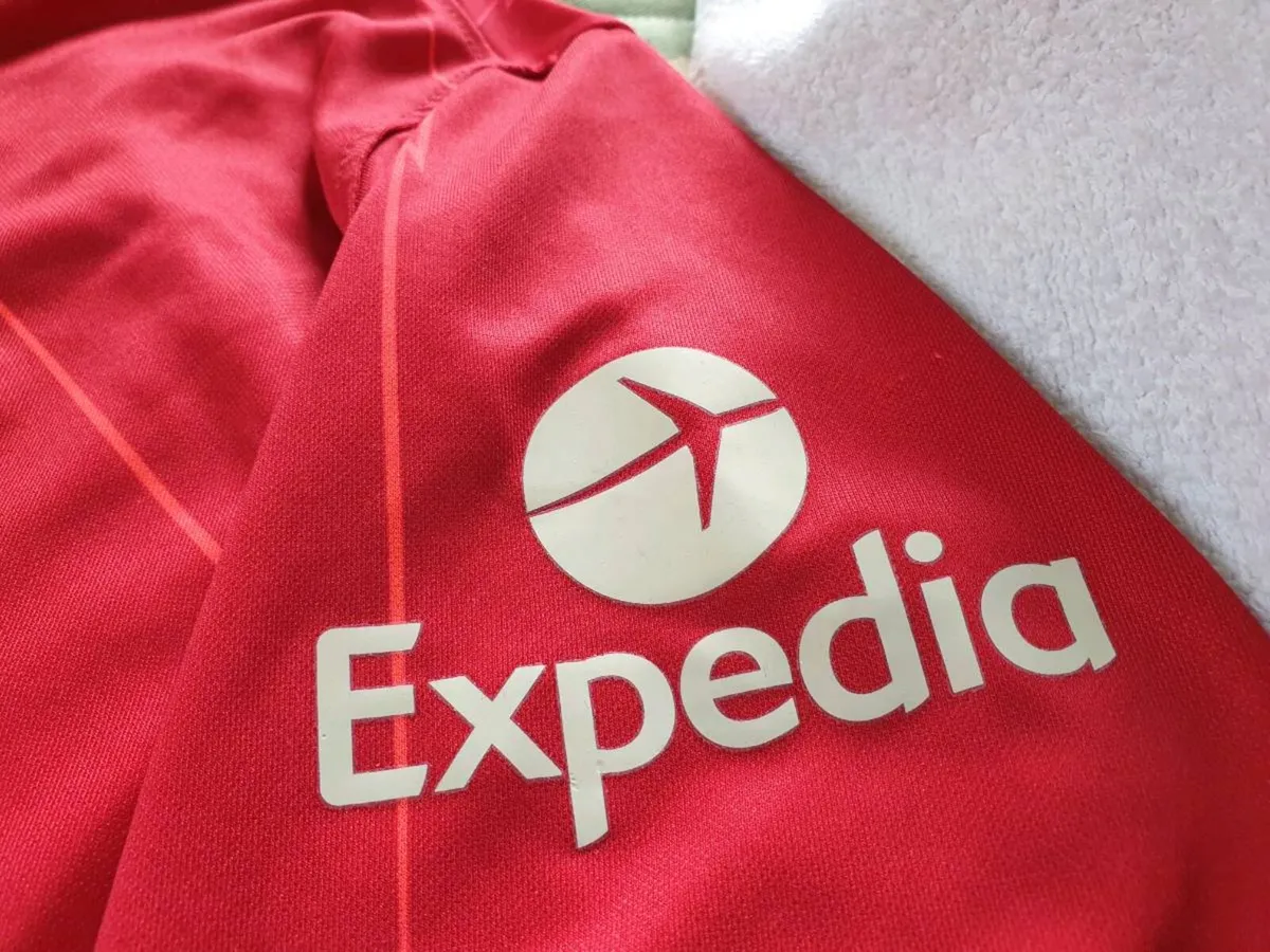 Liverpool Football Club Home Jersey 2021 to 2022 S - Image 2