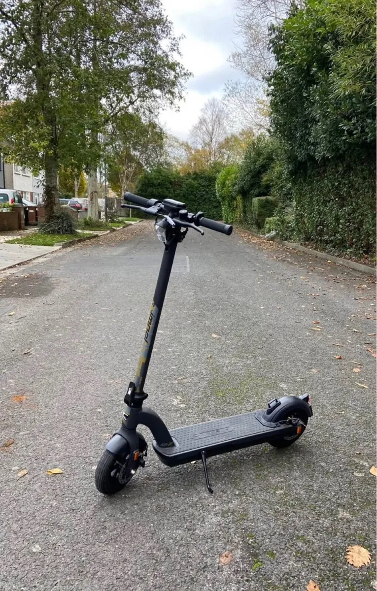 Scooter - Image 1