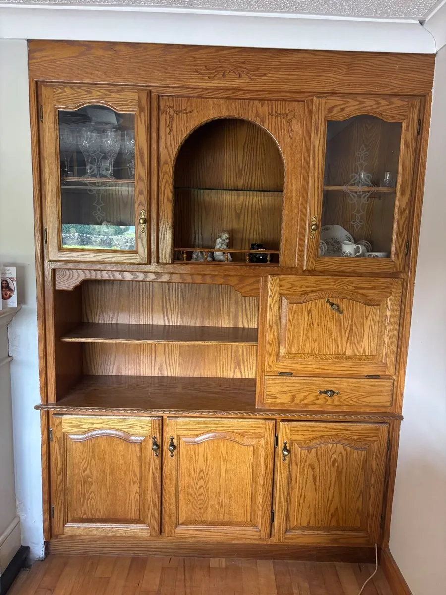 Sitting room built in units - Image 2