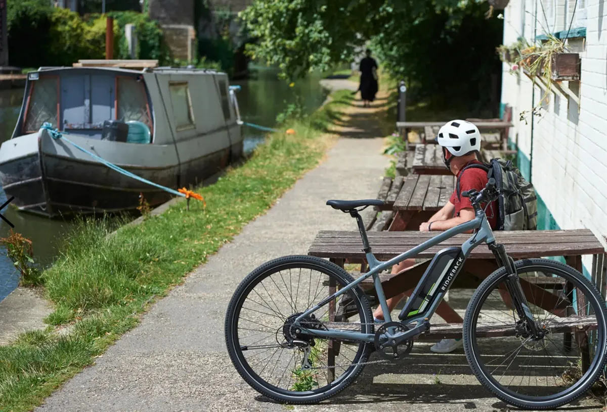 Ridgeback Arcus 1 Electric Hybrid Bike in Grey - Image 3