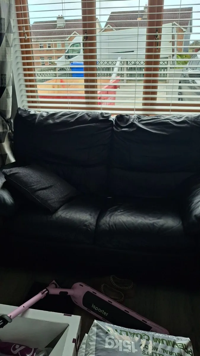 Settee - Image 2