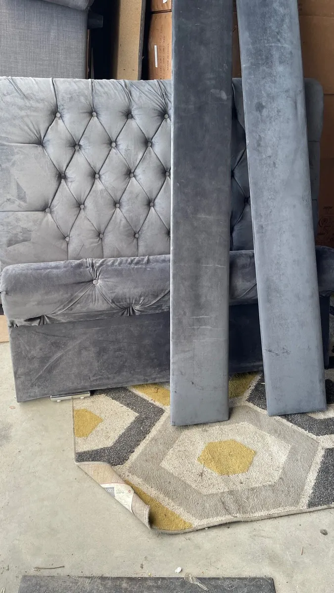 Grey double bed - Image 1