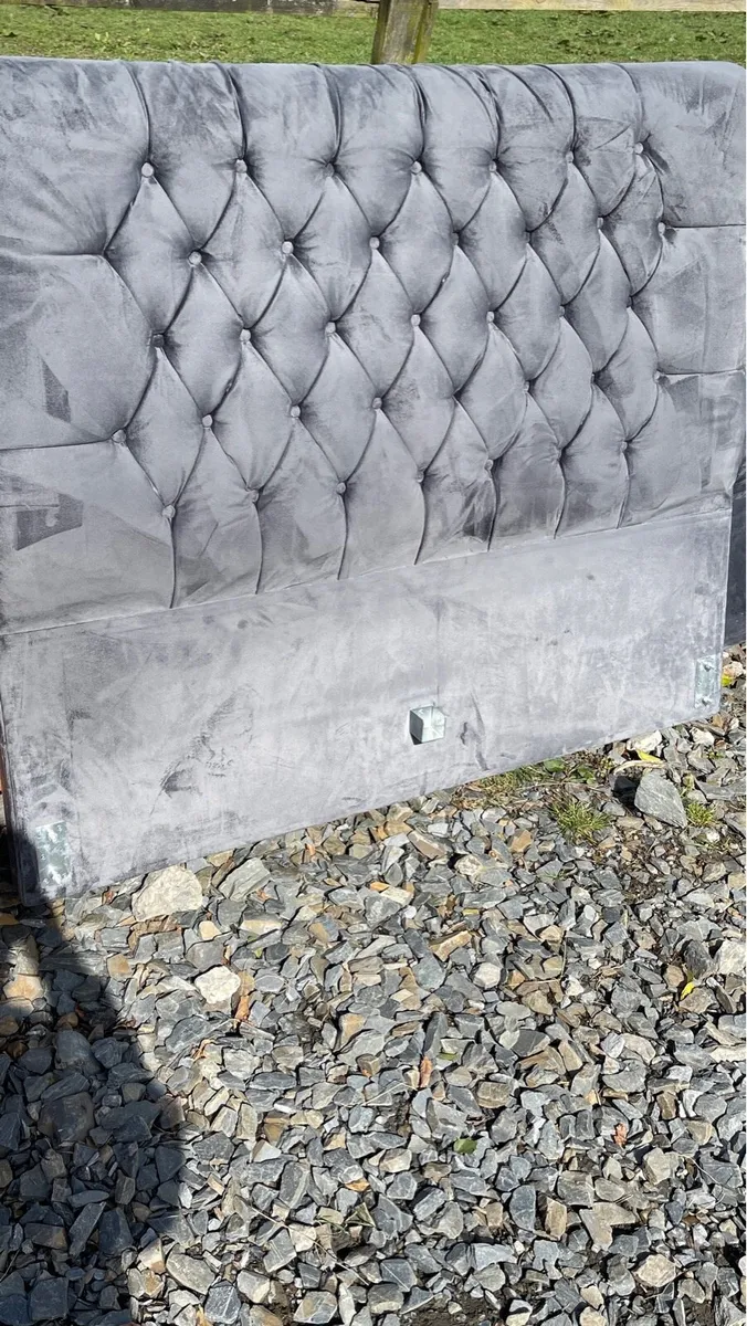 Grey double bed - Image 4