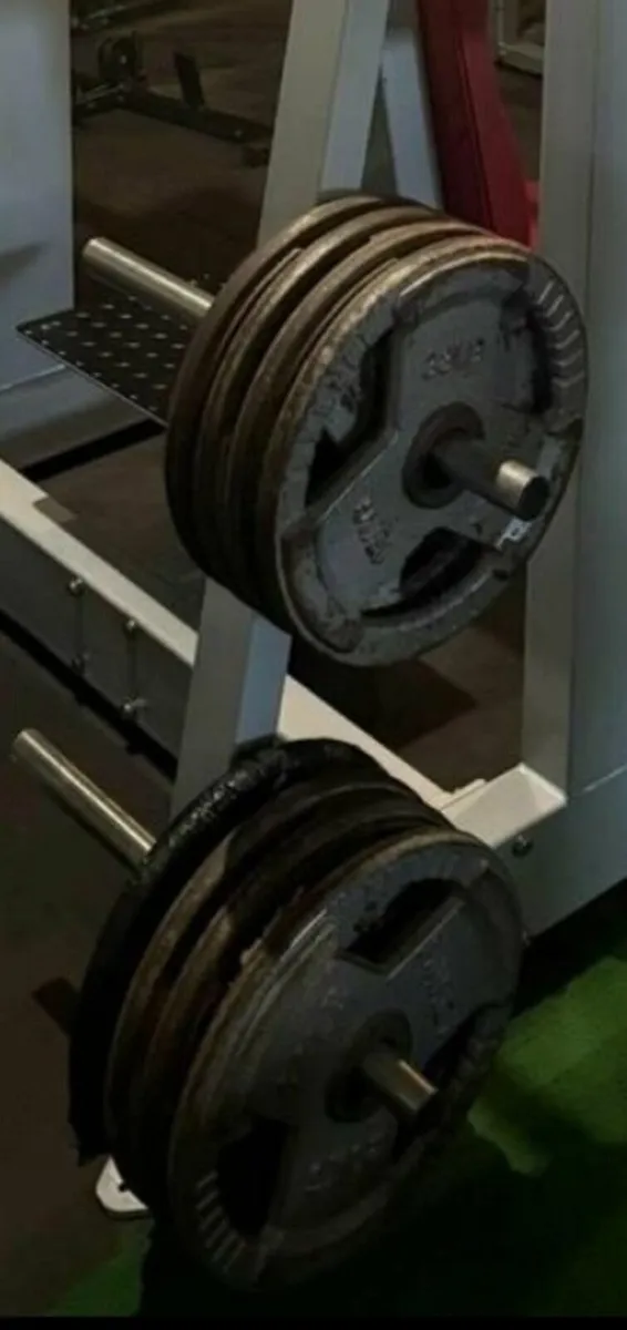 Marcy 120kg Tri-Grip Olympic Cast Iron Weight Set - Image 2