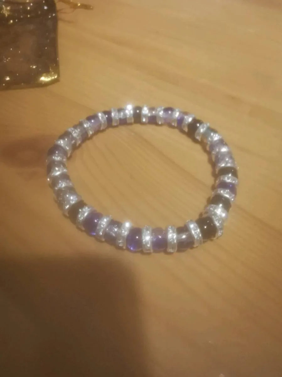 For sale jewellery - Image 1