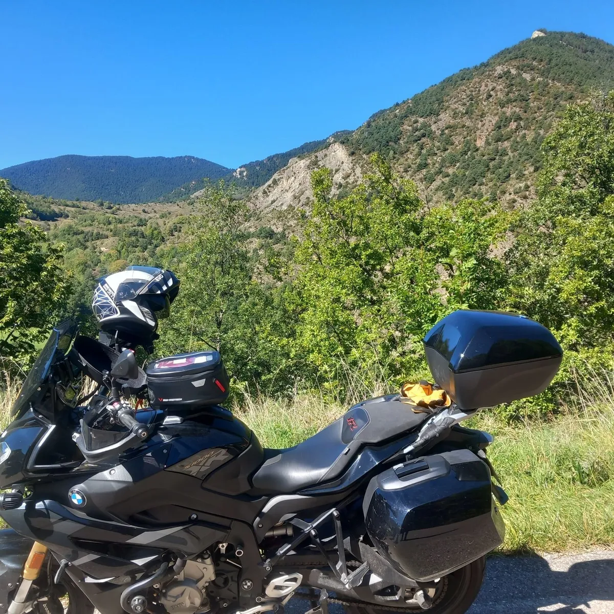 BMW S 1000 XR 2019 - Image 1