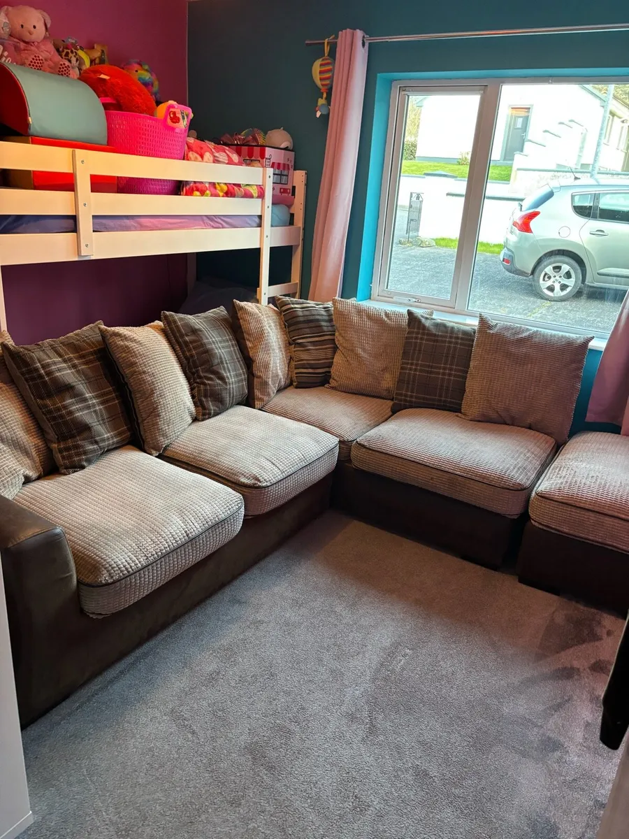 Corner sofa and footstool - Image 2