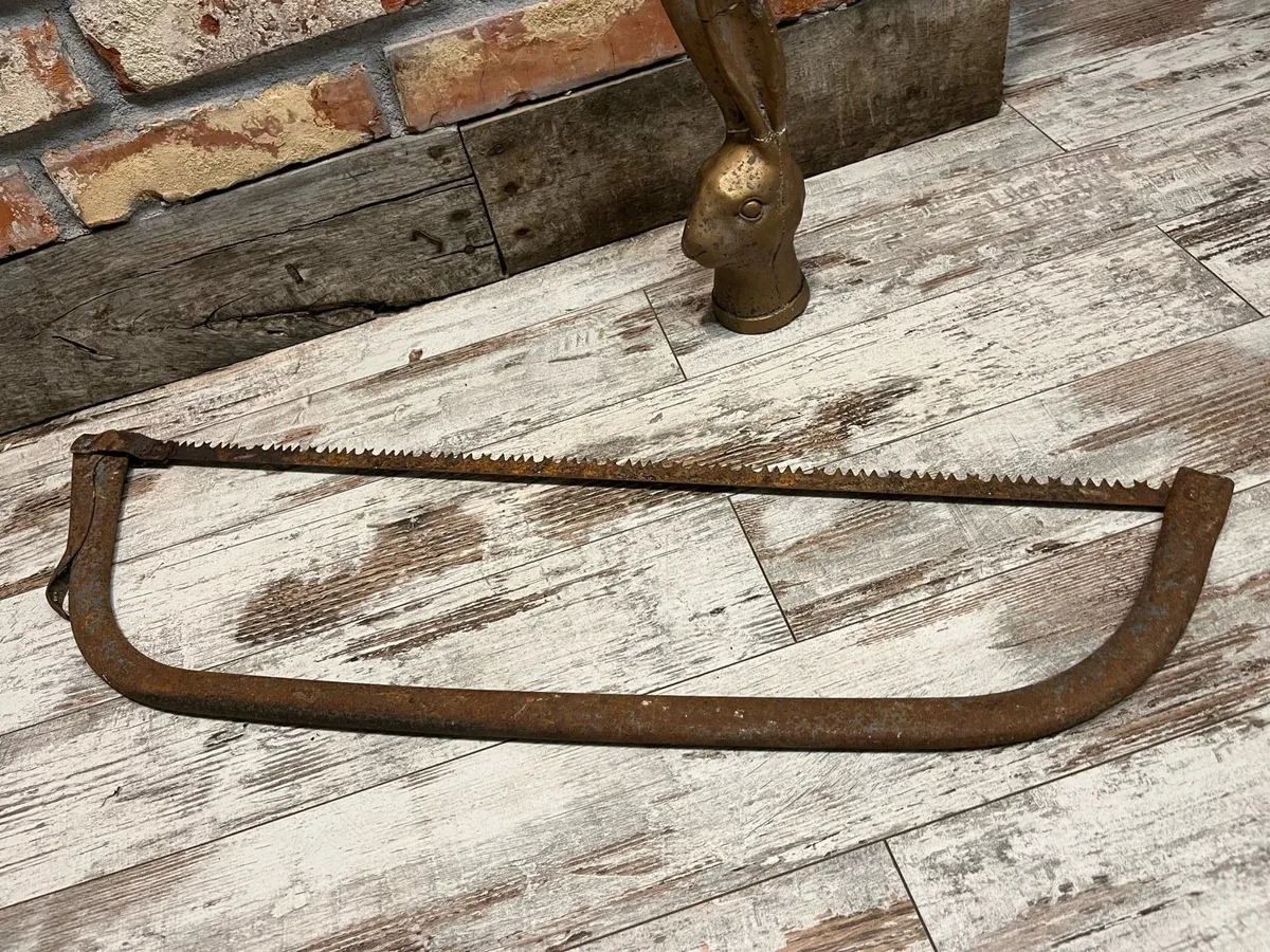 Vintage hand saw - Image 1