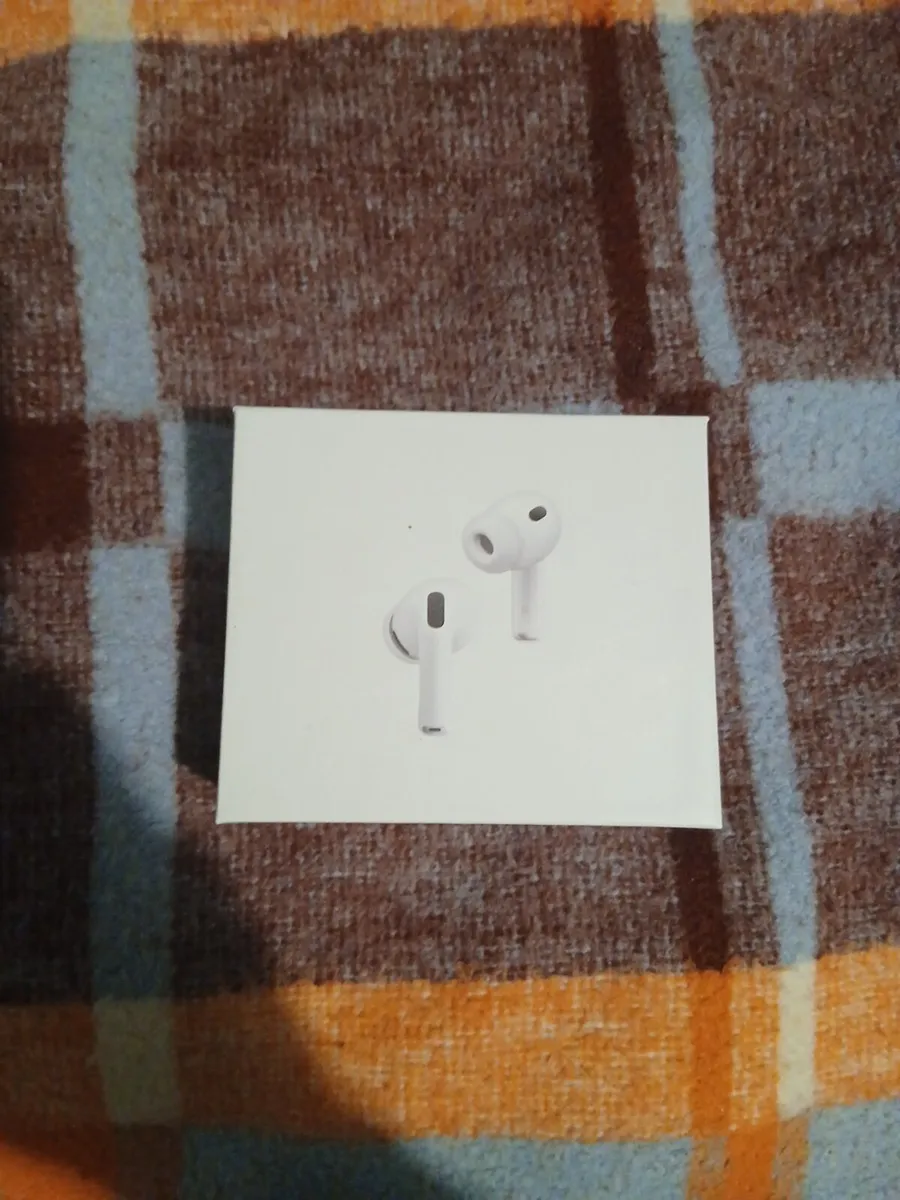Apple airpods - Image 1