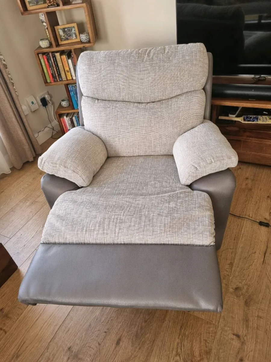 Electric Recliner Harvey Norman - Image 3