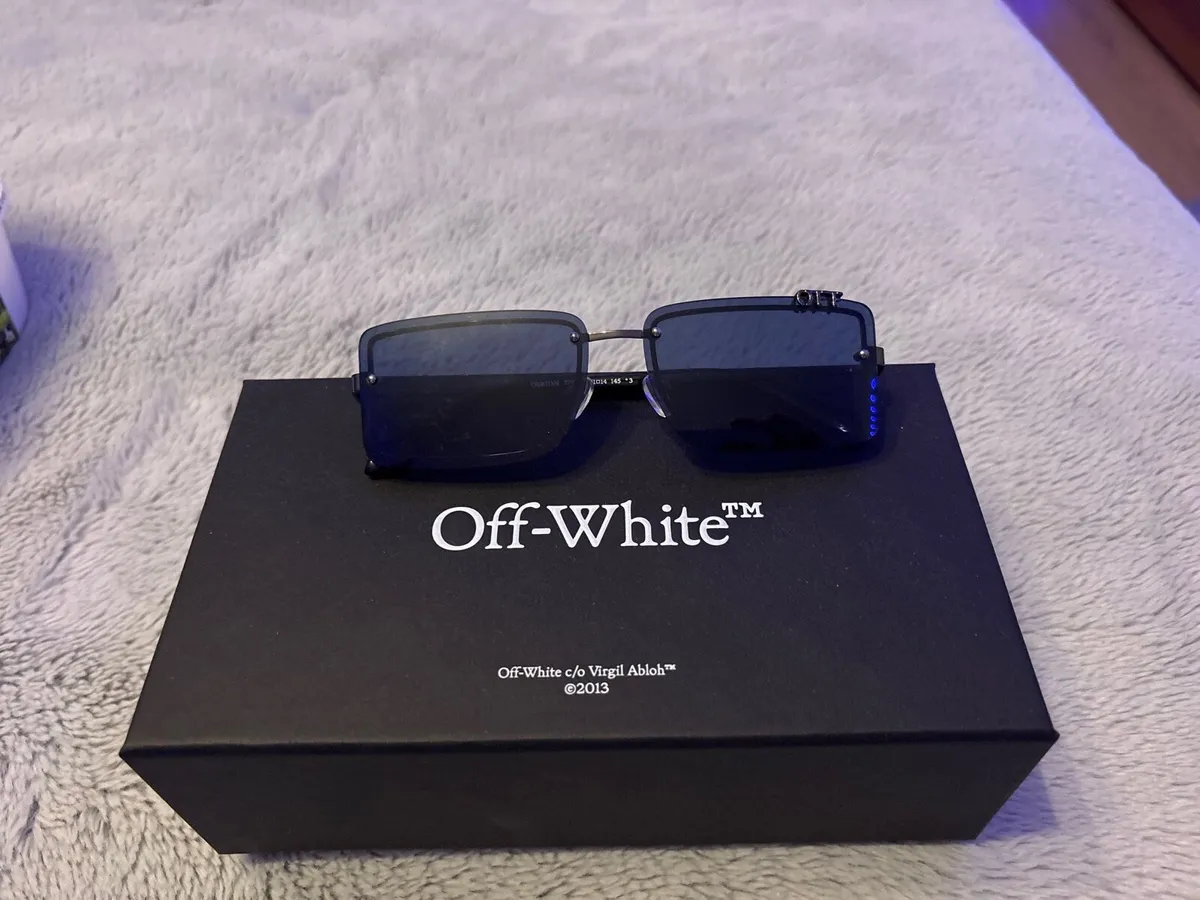 Off white - Image 1