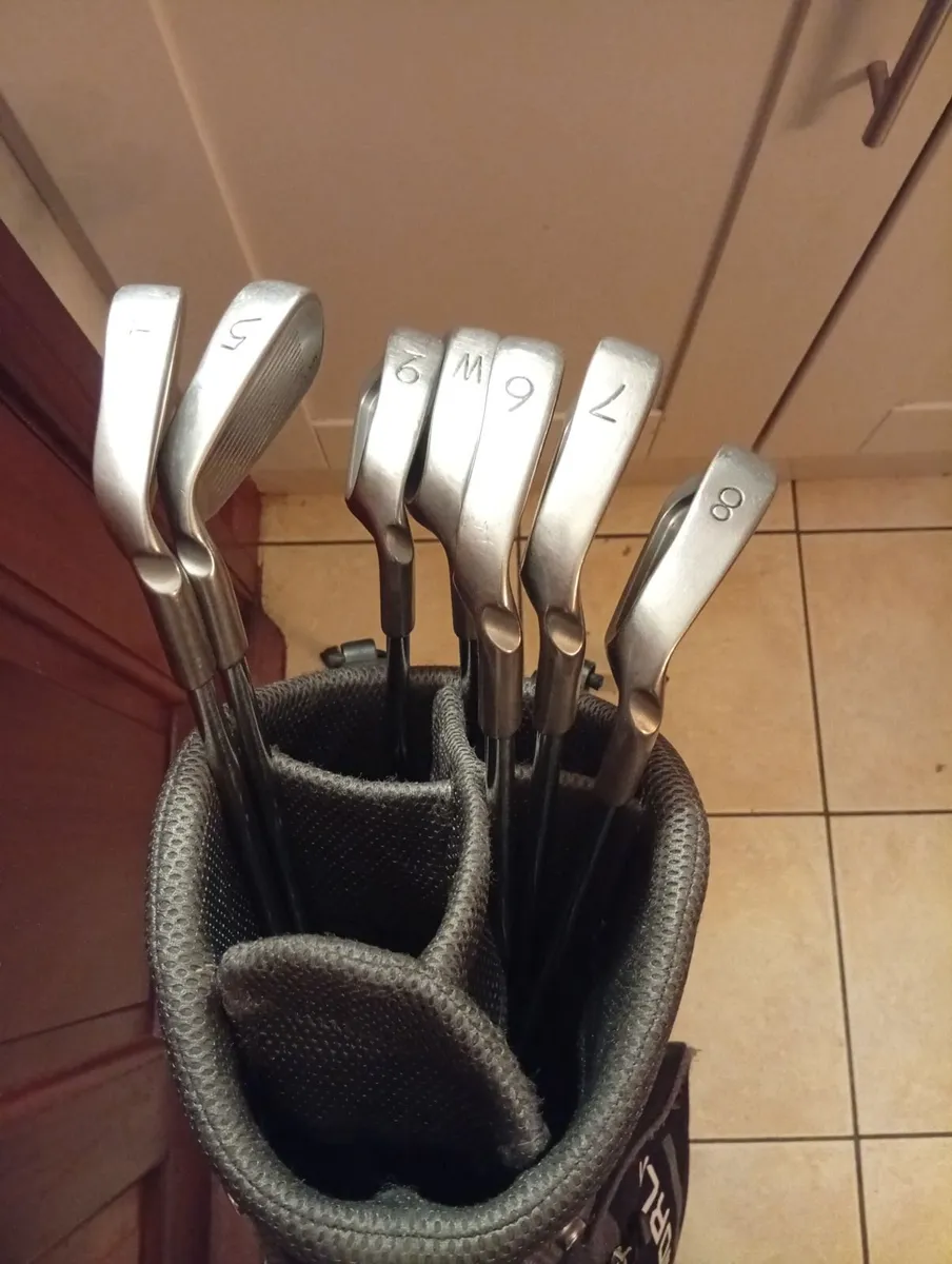 Ping i 3 Oversize Irons 4-PW Immaculate+ Stand Bag - Image 3