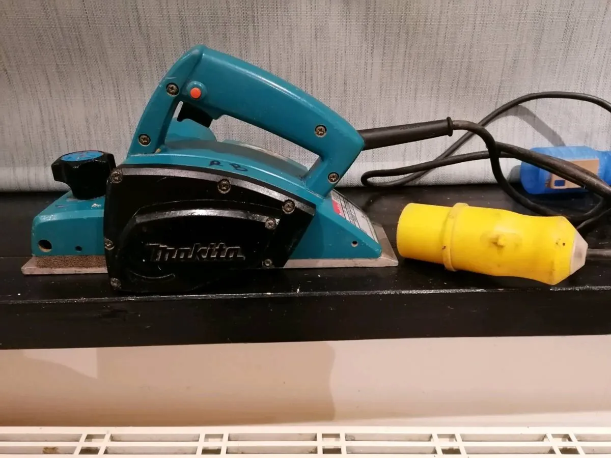 Makita Electric Plainer - Image 1