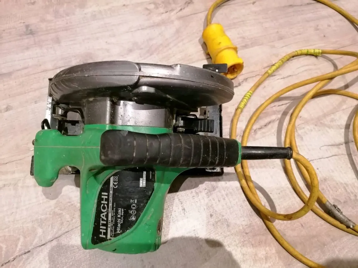 HITACHI circular saw - Image 2