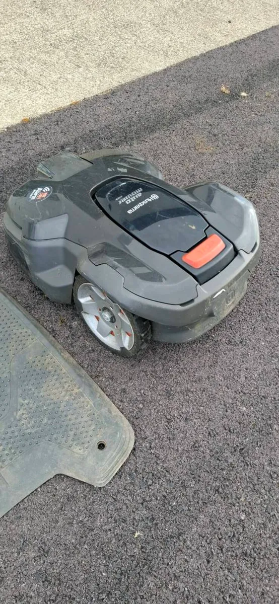Husqvarna 415X Automower – Needs Repair - Image 3
