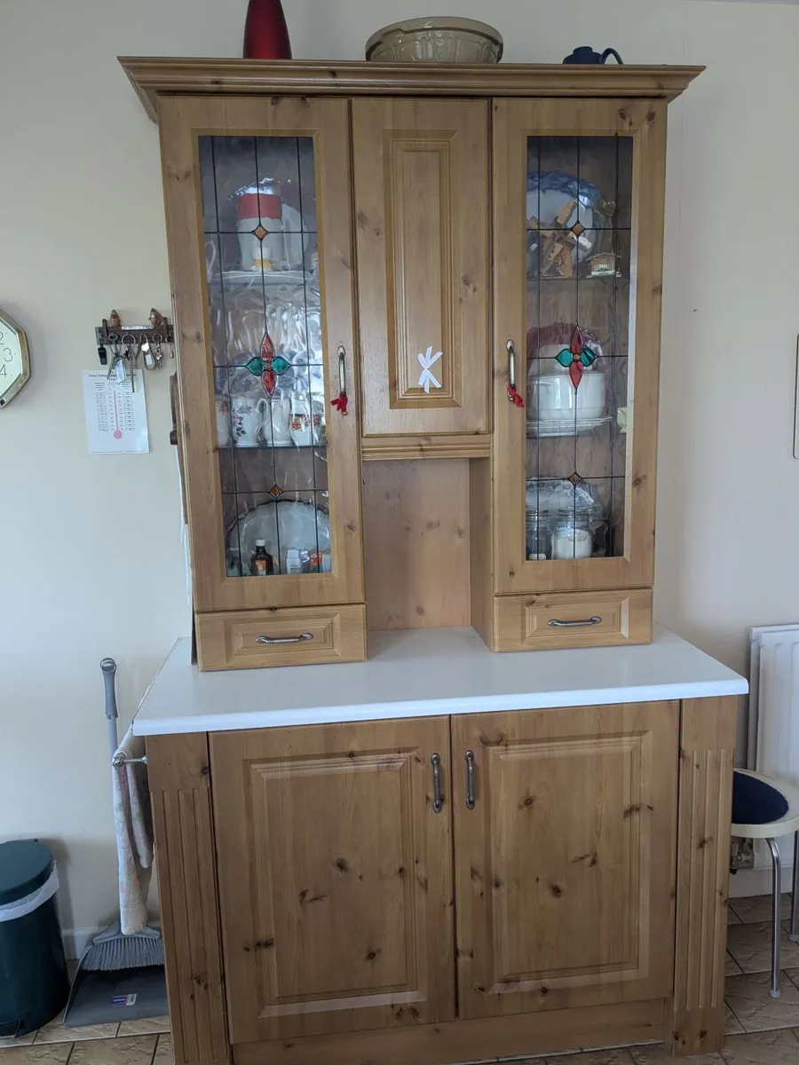 kitchen furniture - Image 1