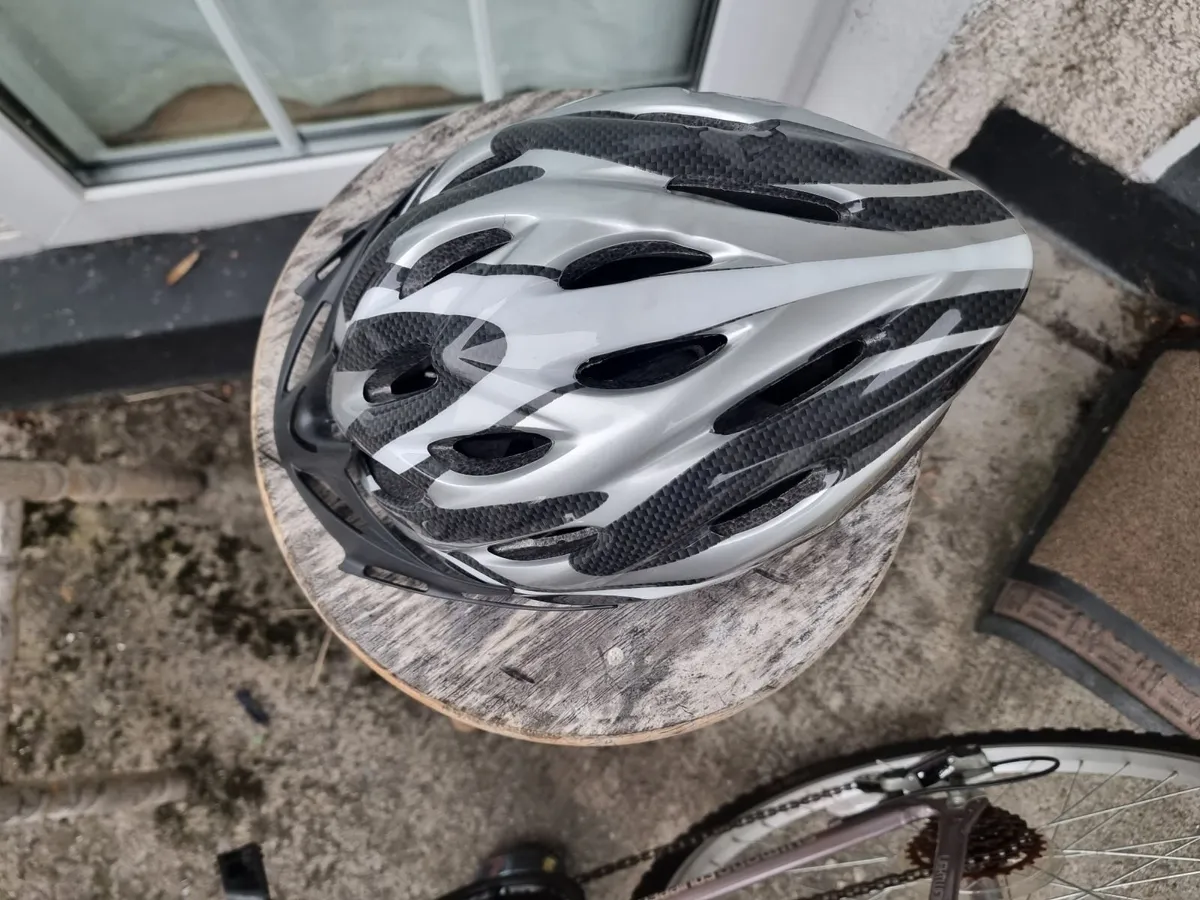 Bicycle and Helmet - Image 4
