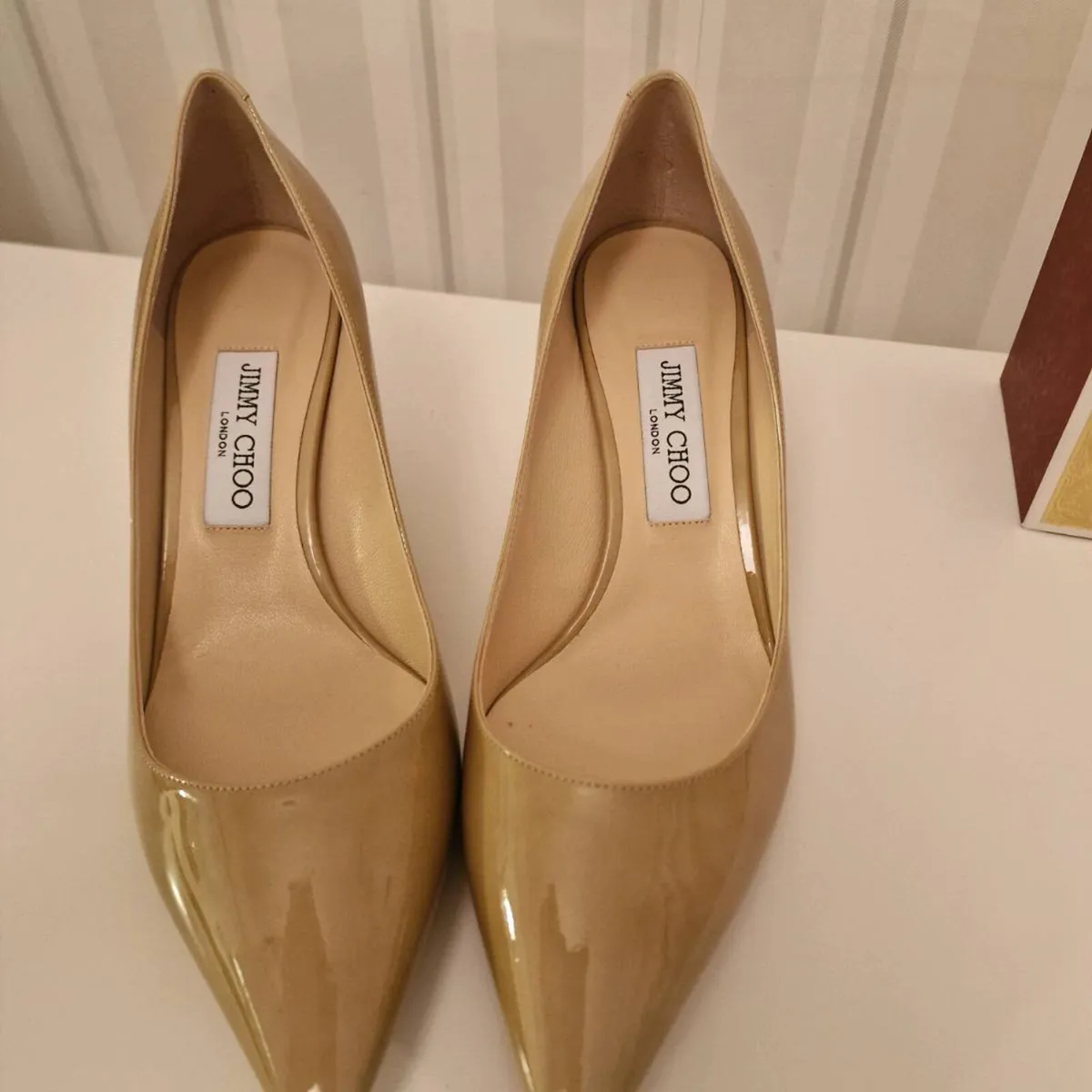 Woman's shoes - Image 1