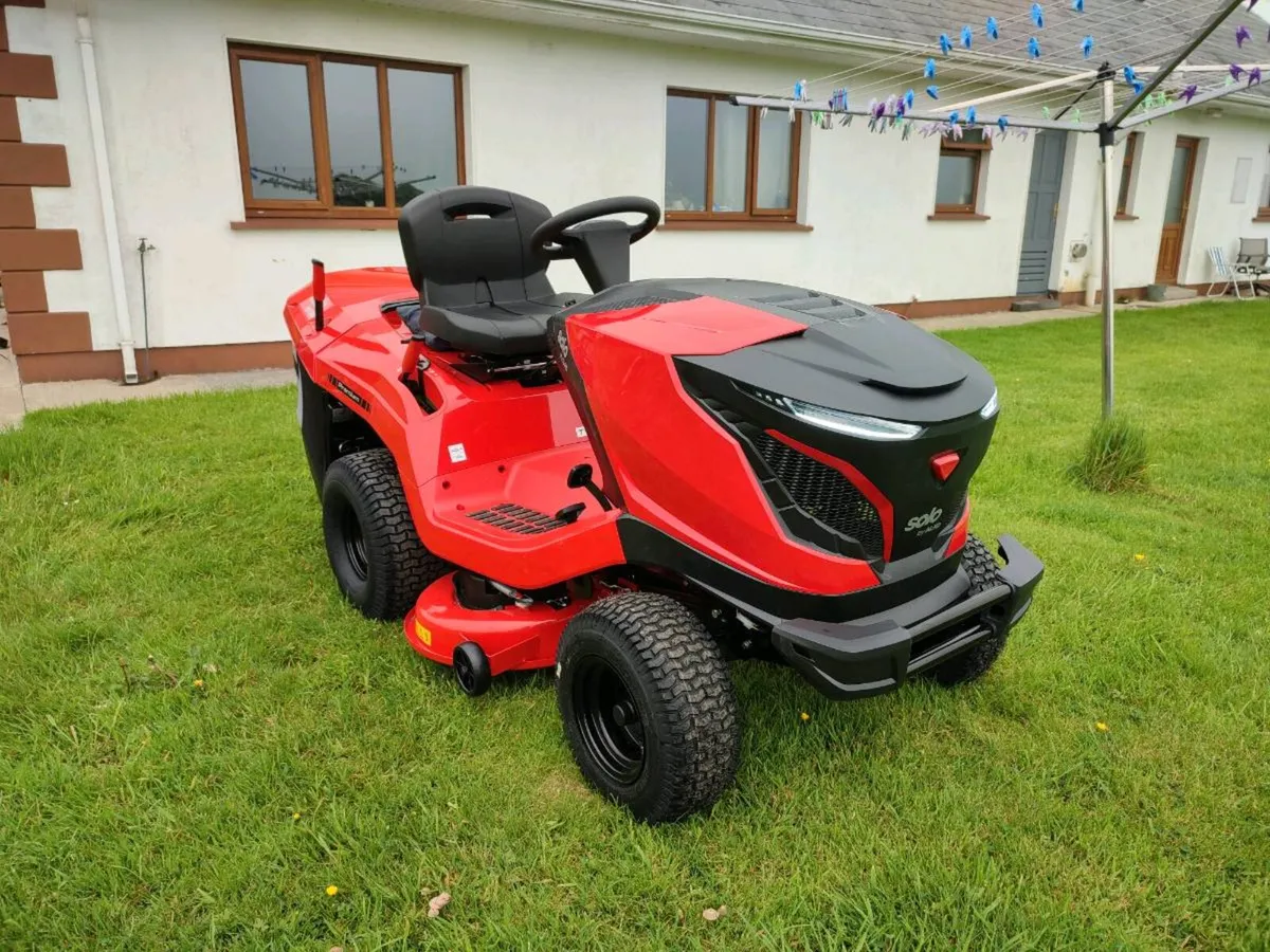 AL-KO SOLO T22 Lawnmower. - Image 1
