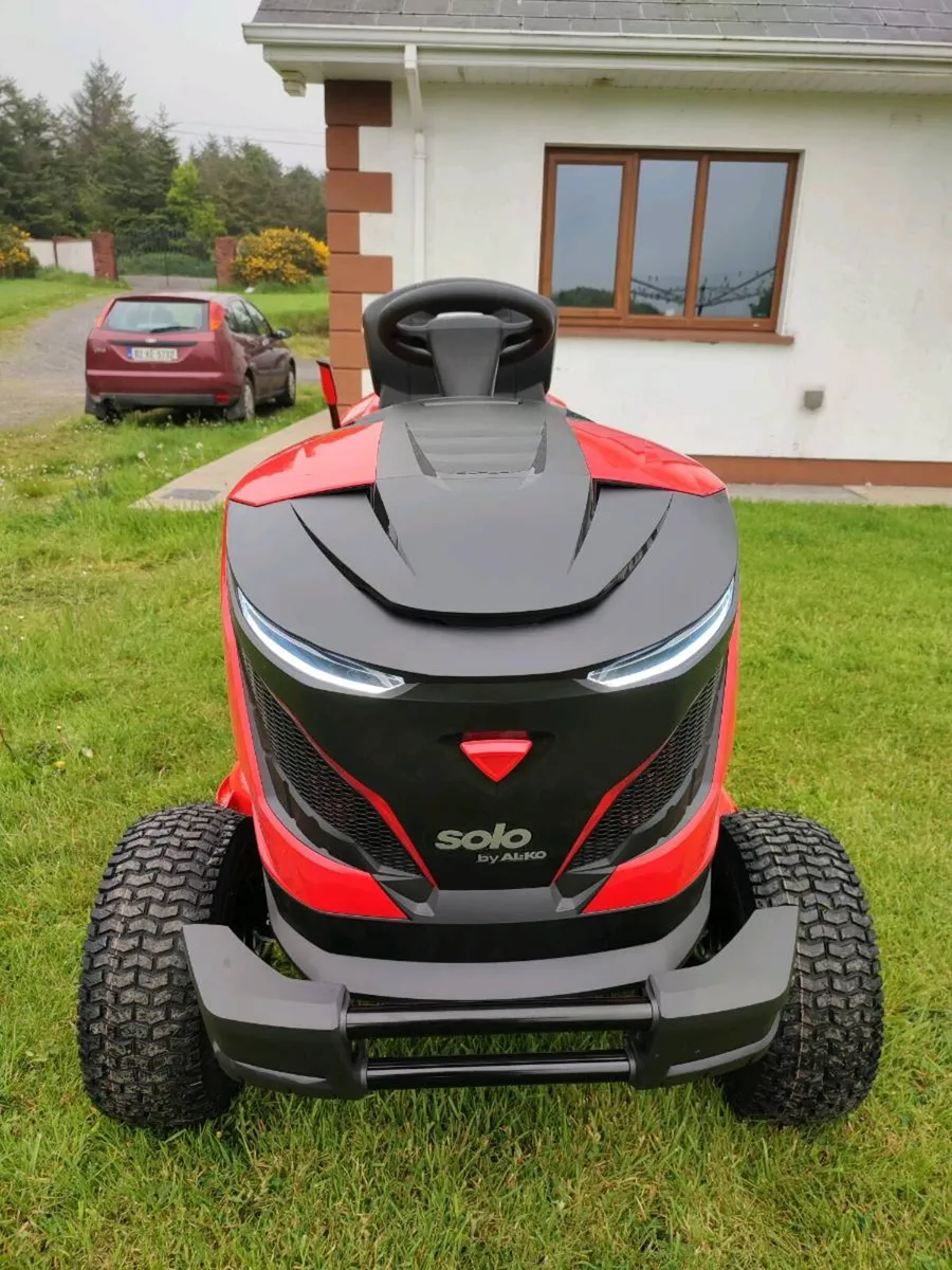 AL-KO SOLO T22 Lawnmower. - Image 4