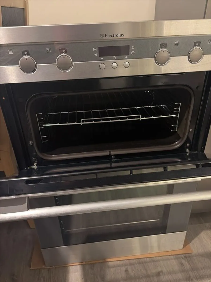 Electrolux oven - Image 2