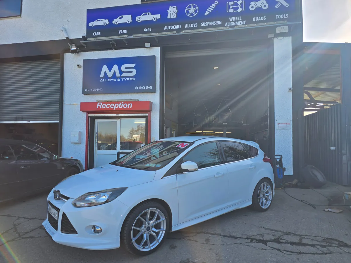 18" 19" Ford Focus RS Style - Image 1