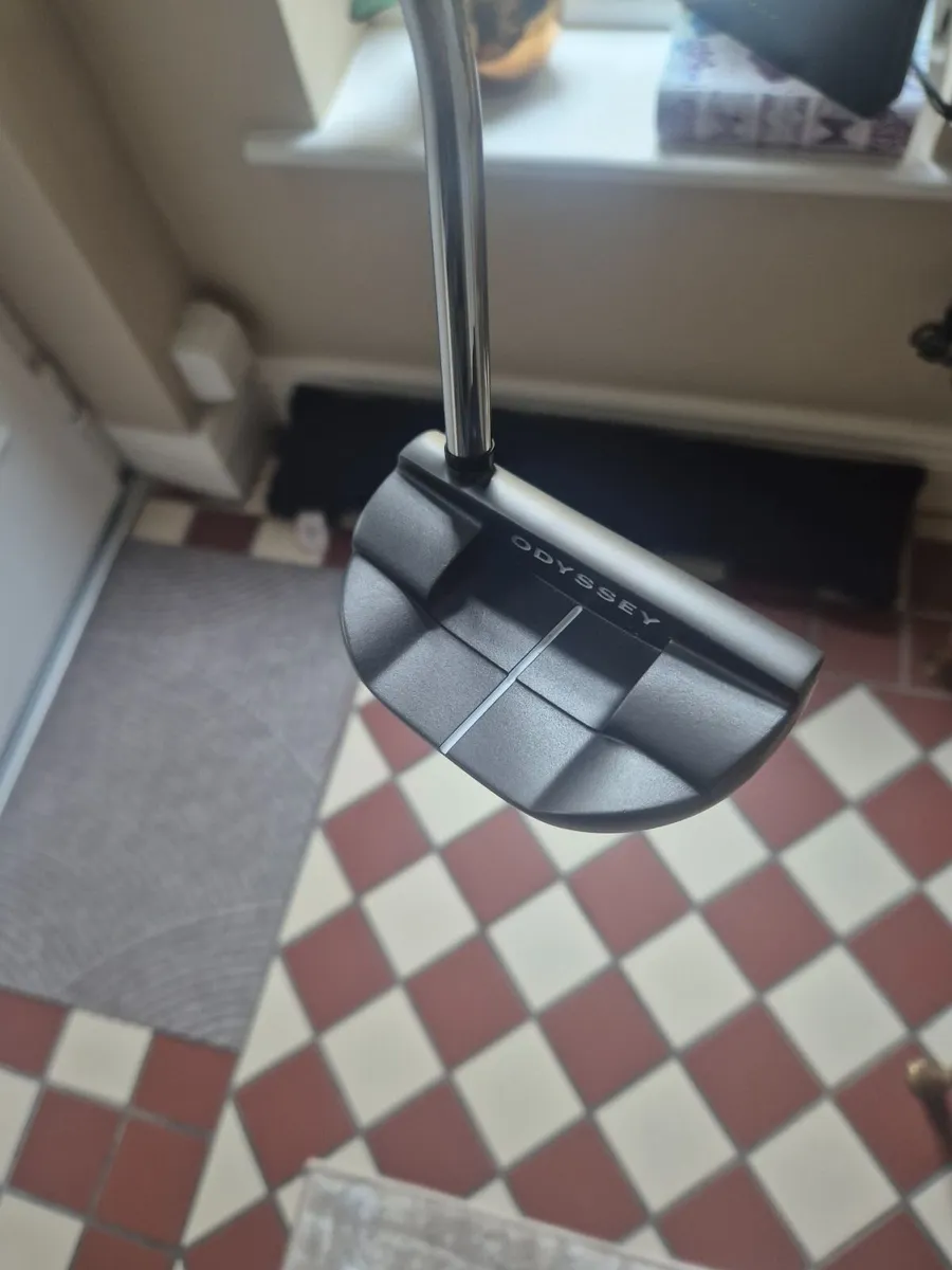 Odyssey O WORKS BLACK #3T Putter 33in Right-Handed - Image 1
