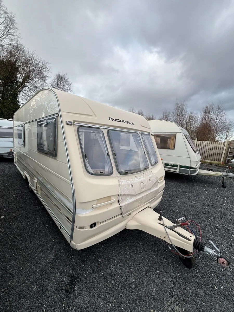 Avondale 4 berth starter caravan - Image 2