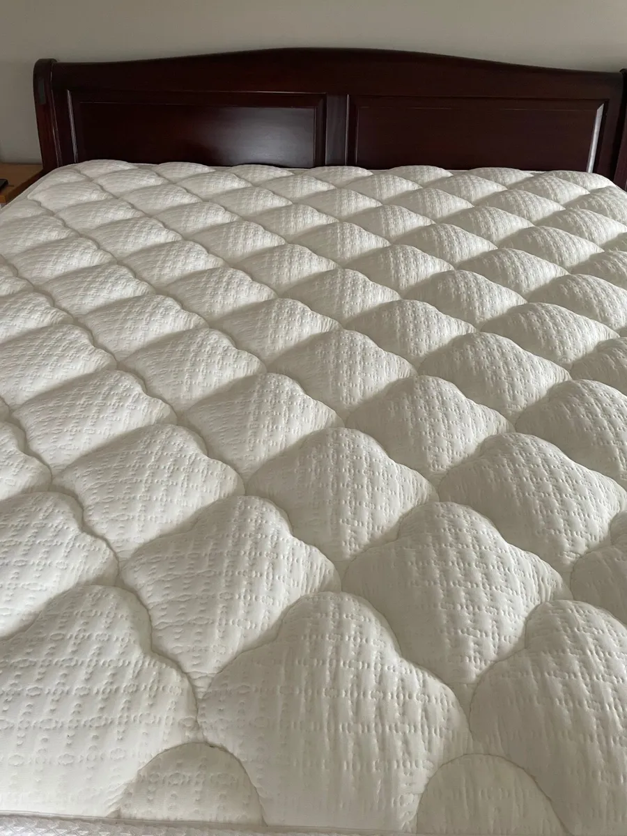 Super king mahogany bed - Image 3