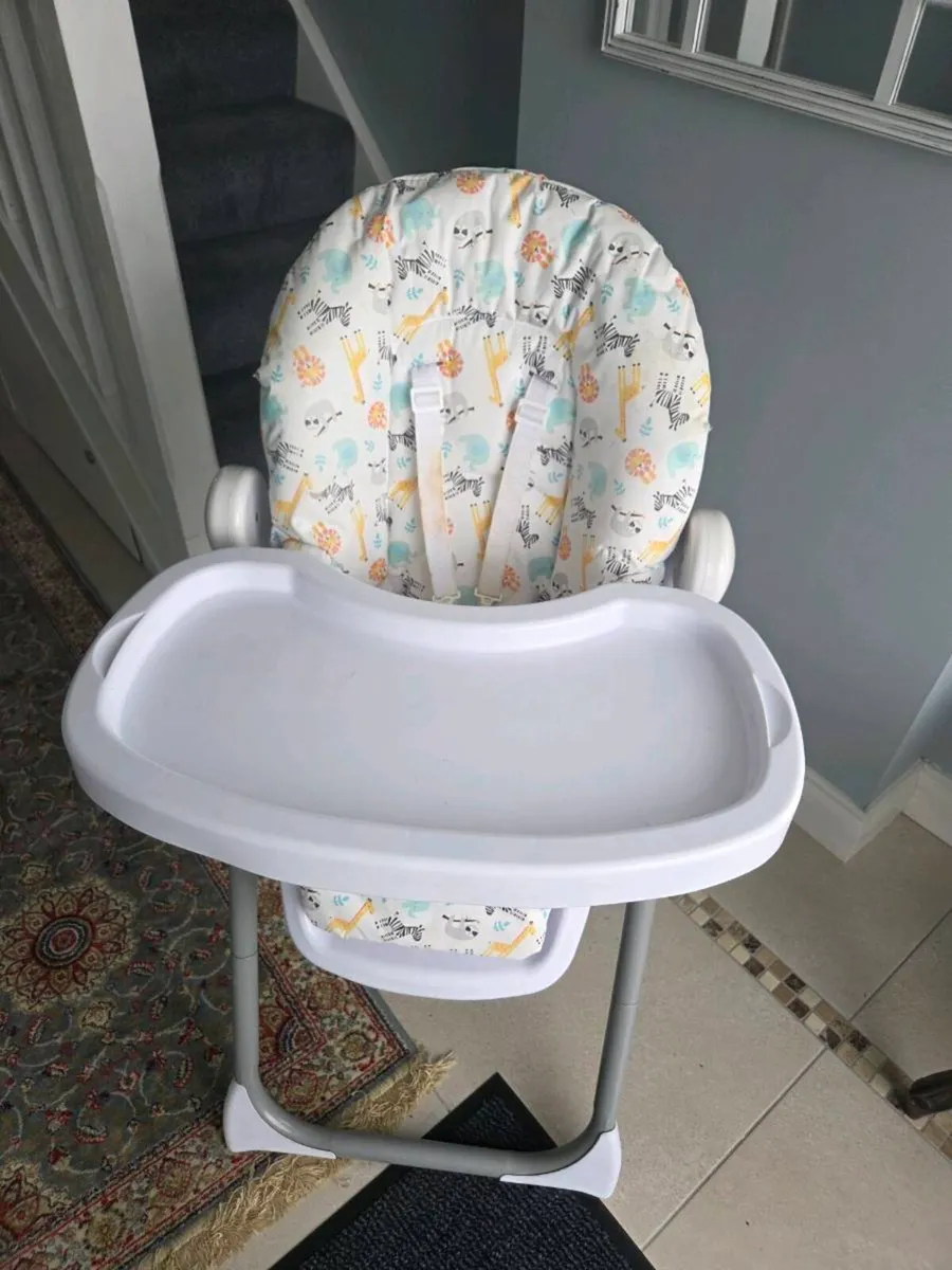 High chair - Image 1