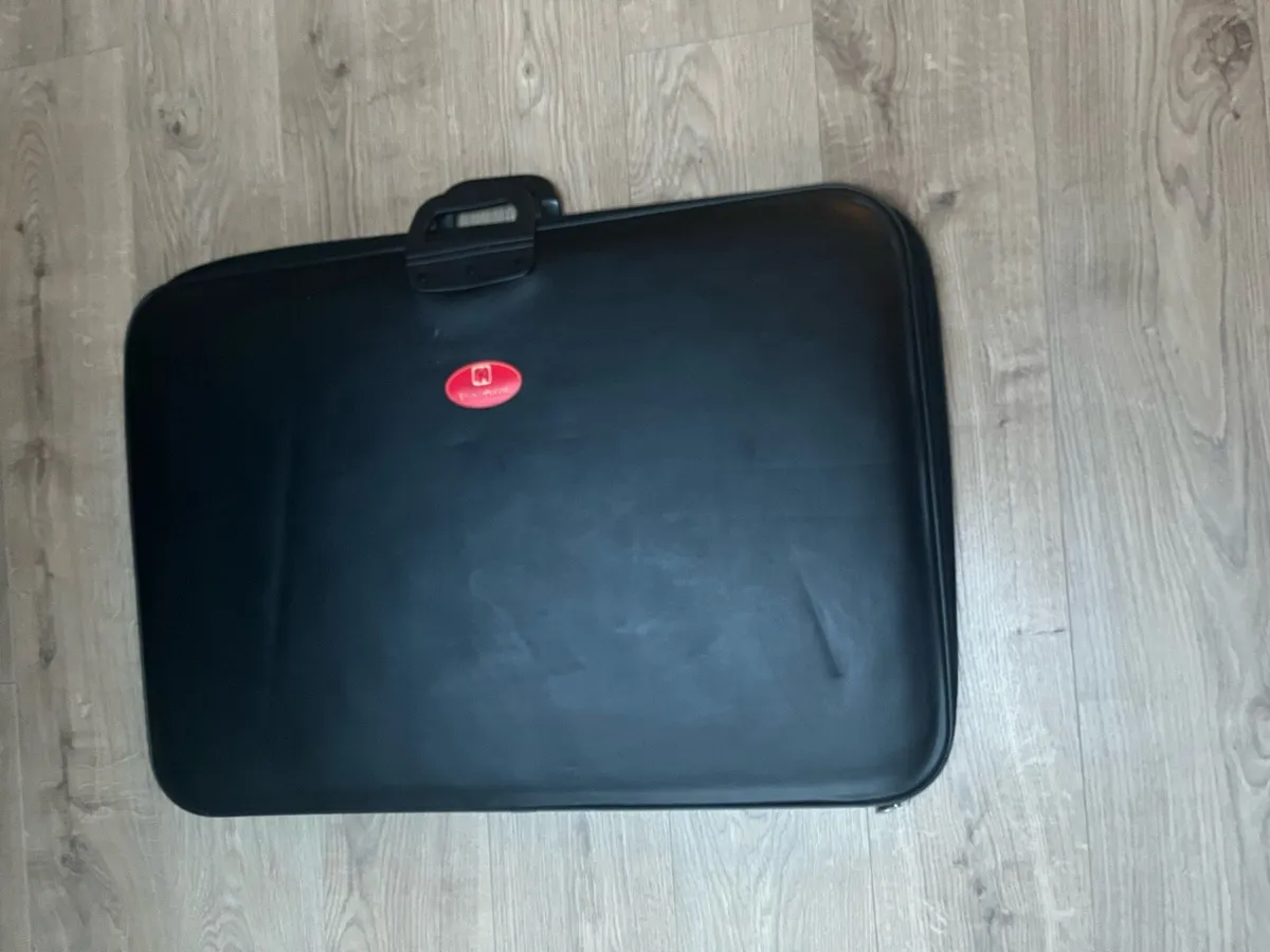 Jigsaw case/holder - Image 1