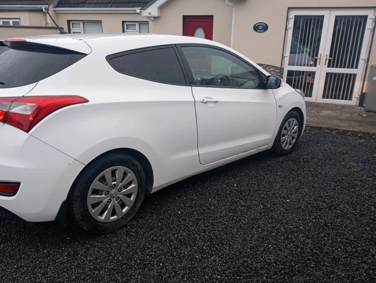 Hyundai i30 van 151 - Image 4