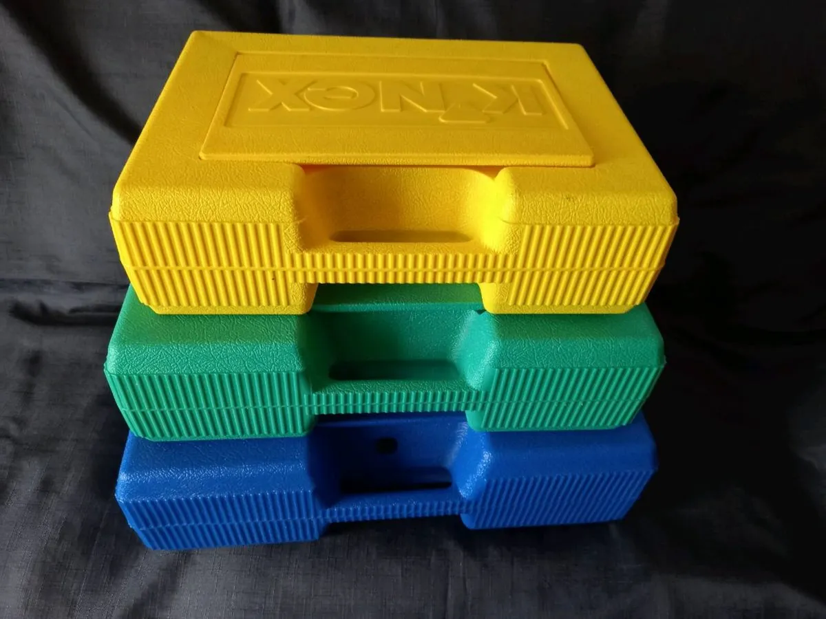 3 Hard Cases Of K.Nex - Image 2