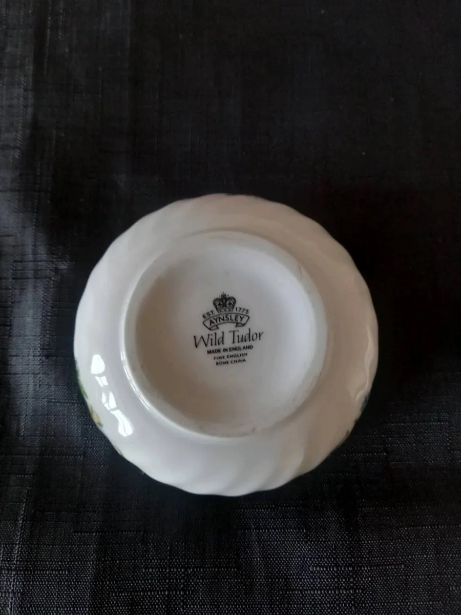 Aynsley Trinket Pot With Lid - Image 3