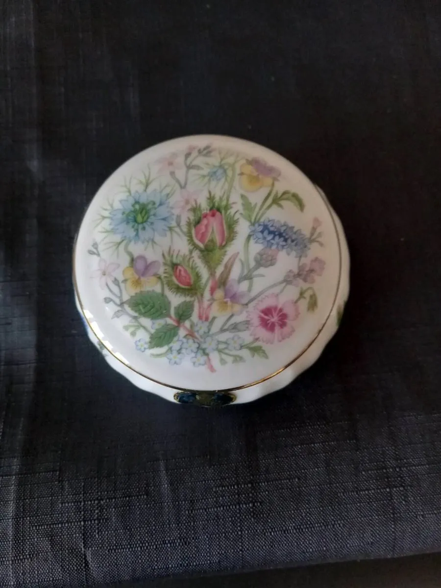 Aynsley Trinket Pot With Lid - Image 1