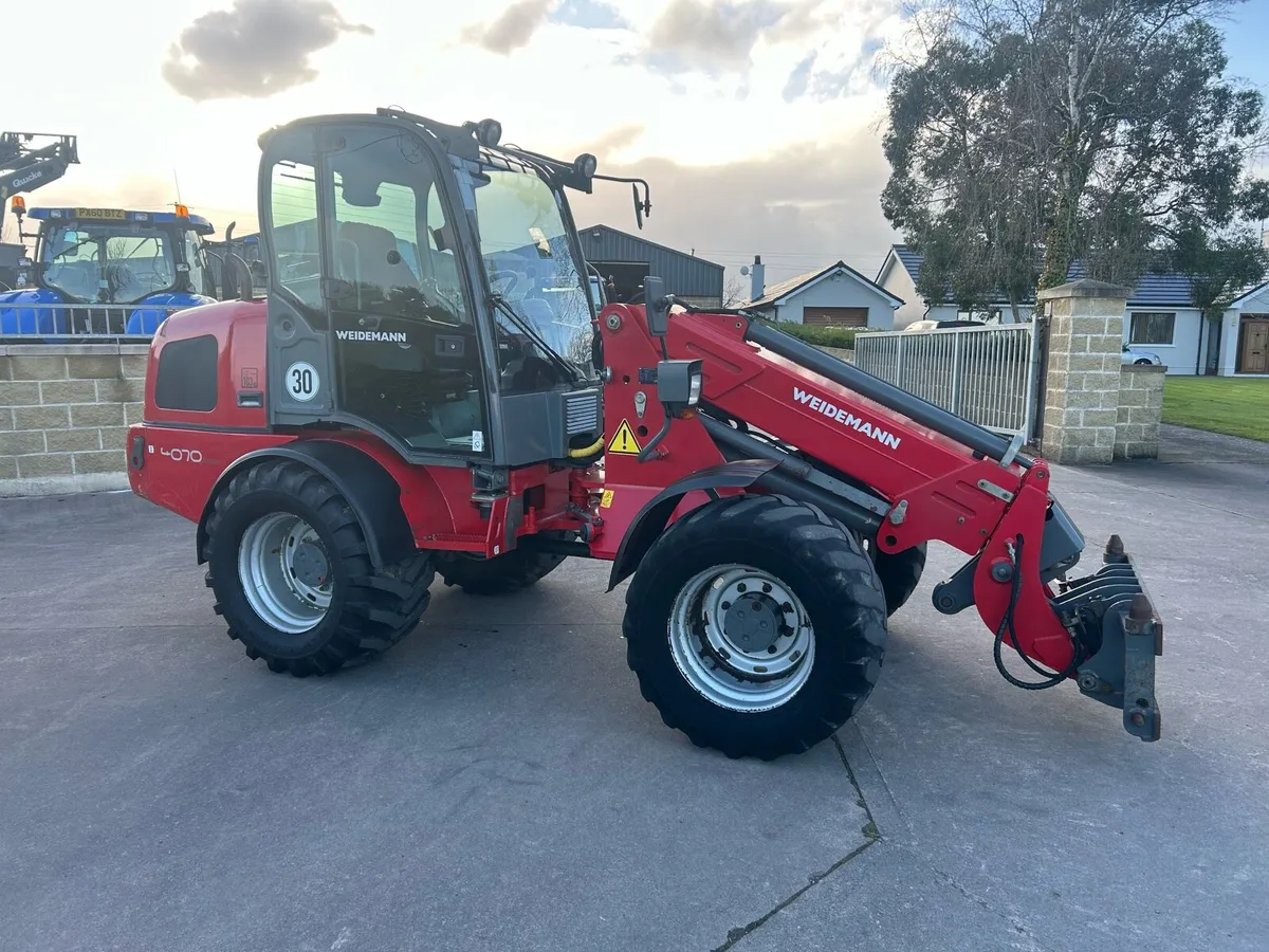 Weidemann 4070 loader - Image 2