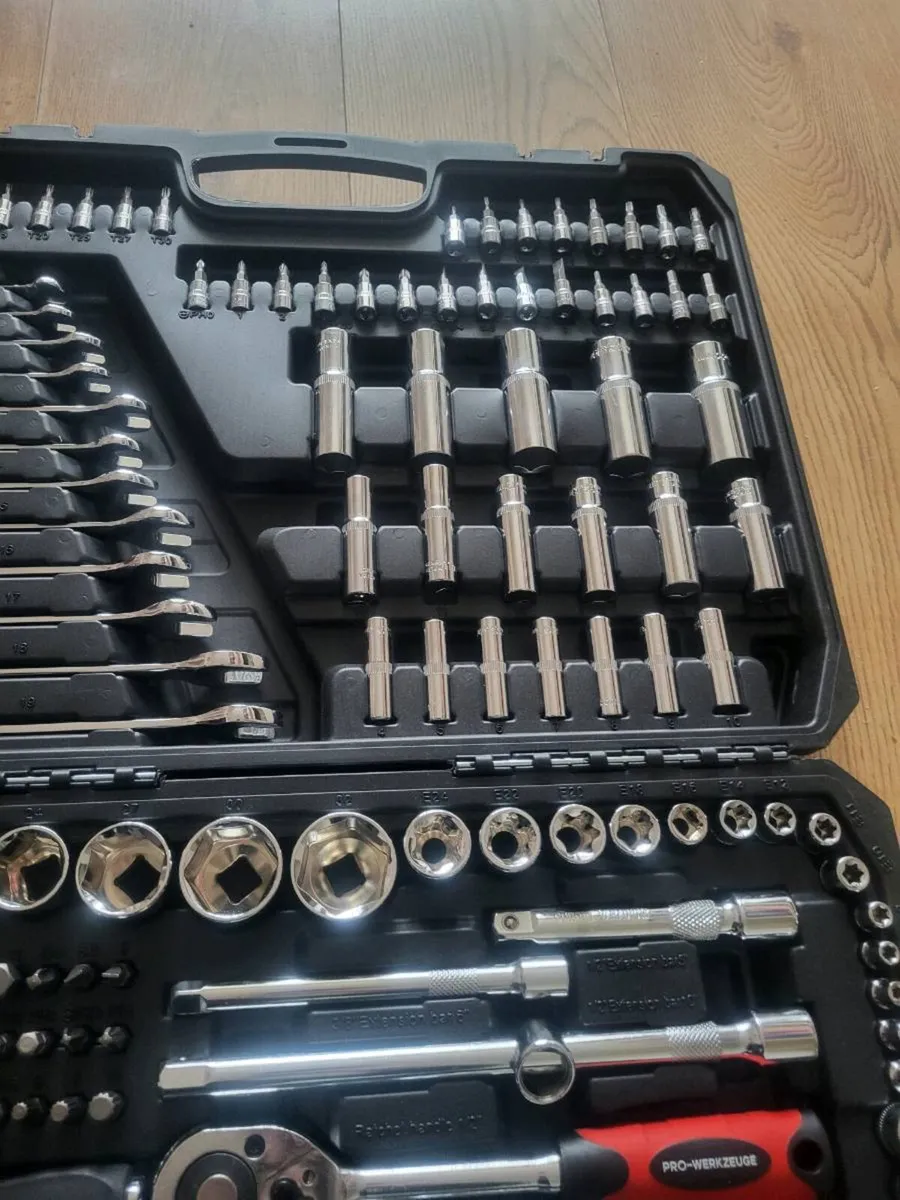 225pcs socket set - Image 3