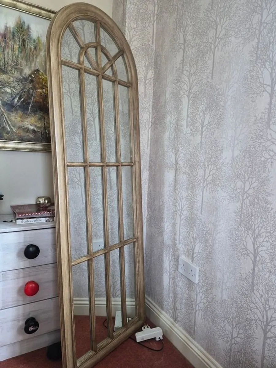 Mirror Wylie Brand New - Image 1