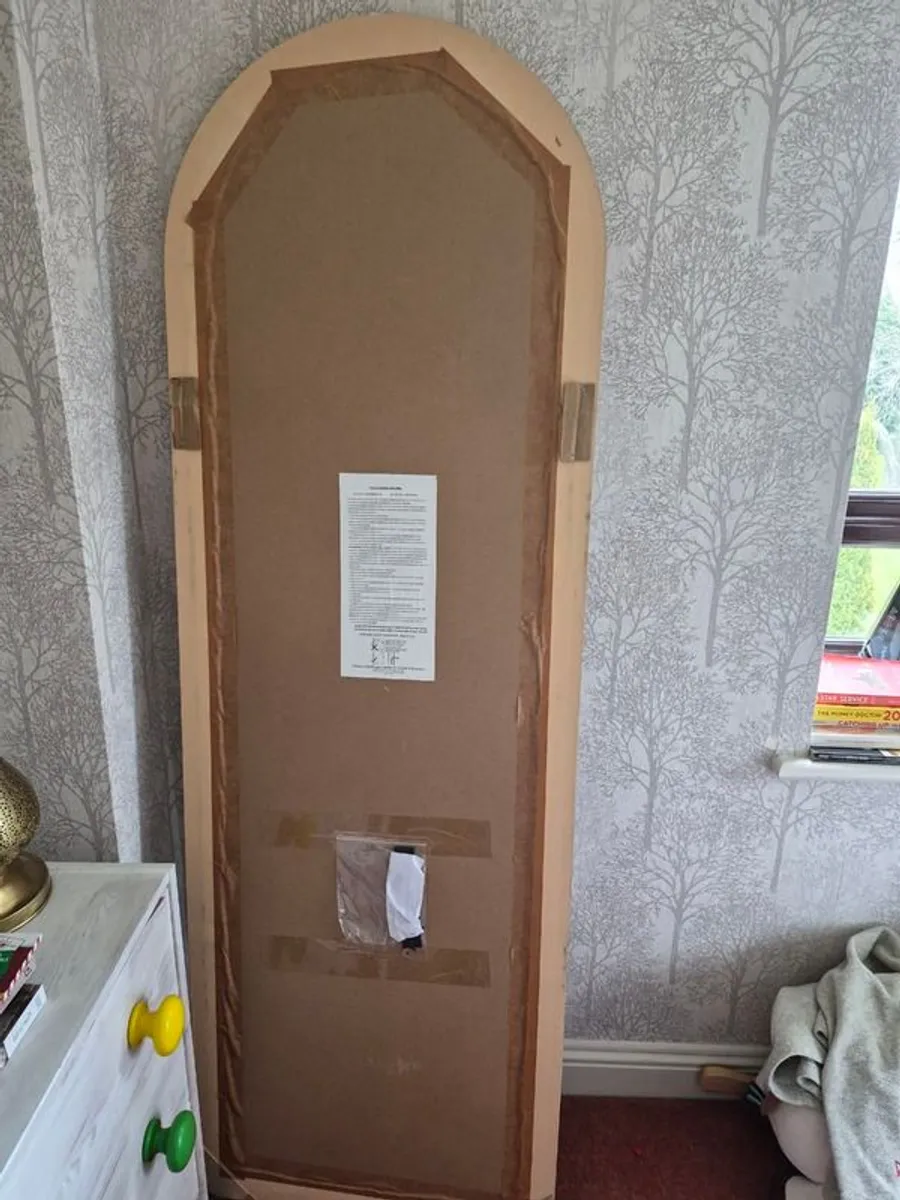 Mirror Wylie Brand New - Image 2