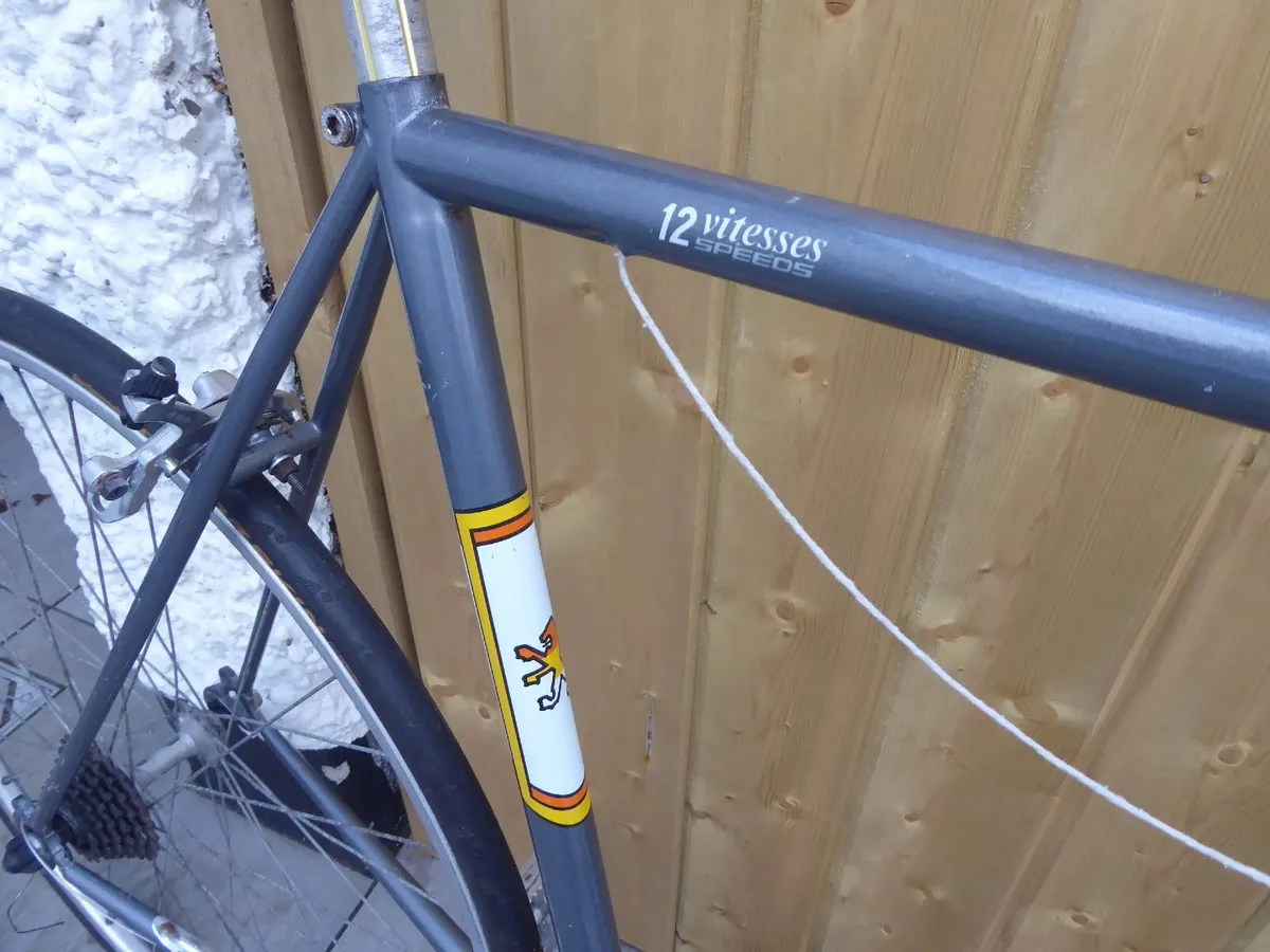 Peugeot Pro-Team 12 Vintage 80's Bike - vgc - Image 4