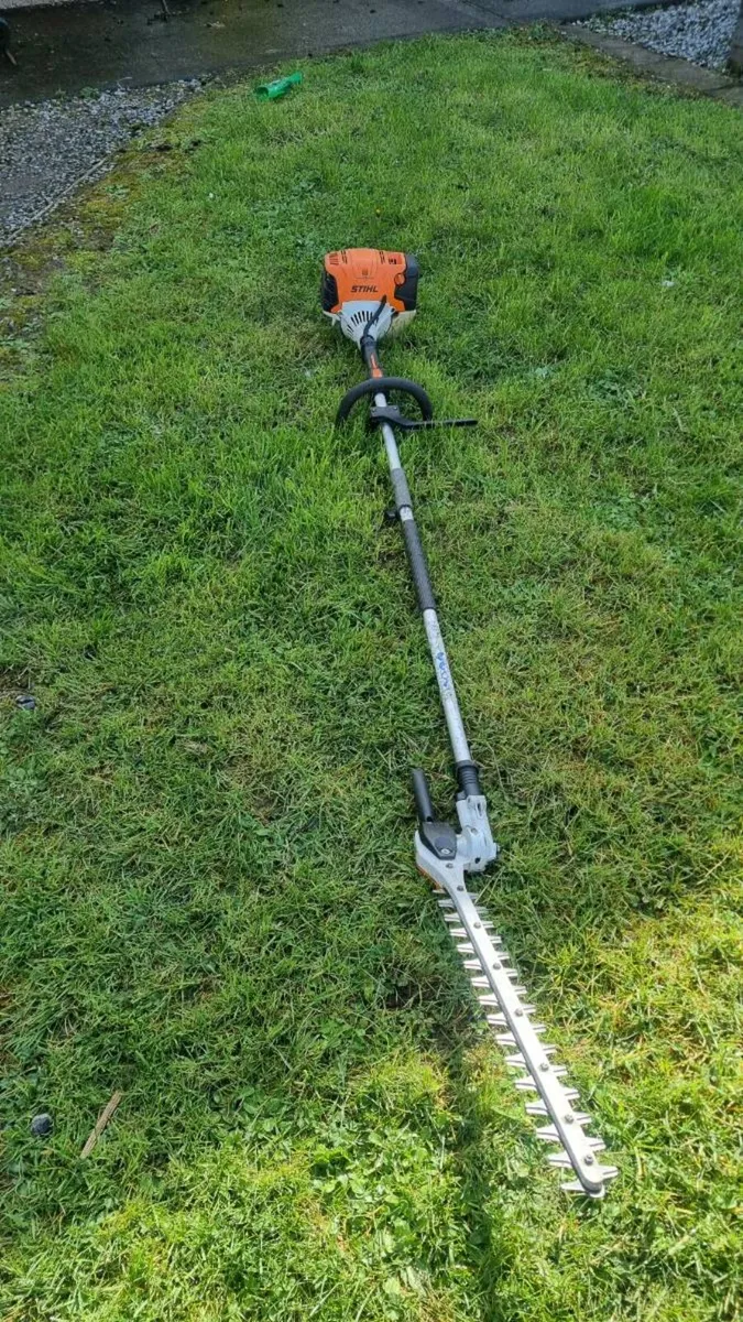 Stihl km 131r long reach hedge trimmer - Image 1