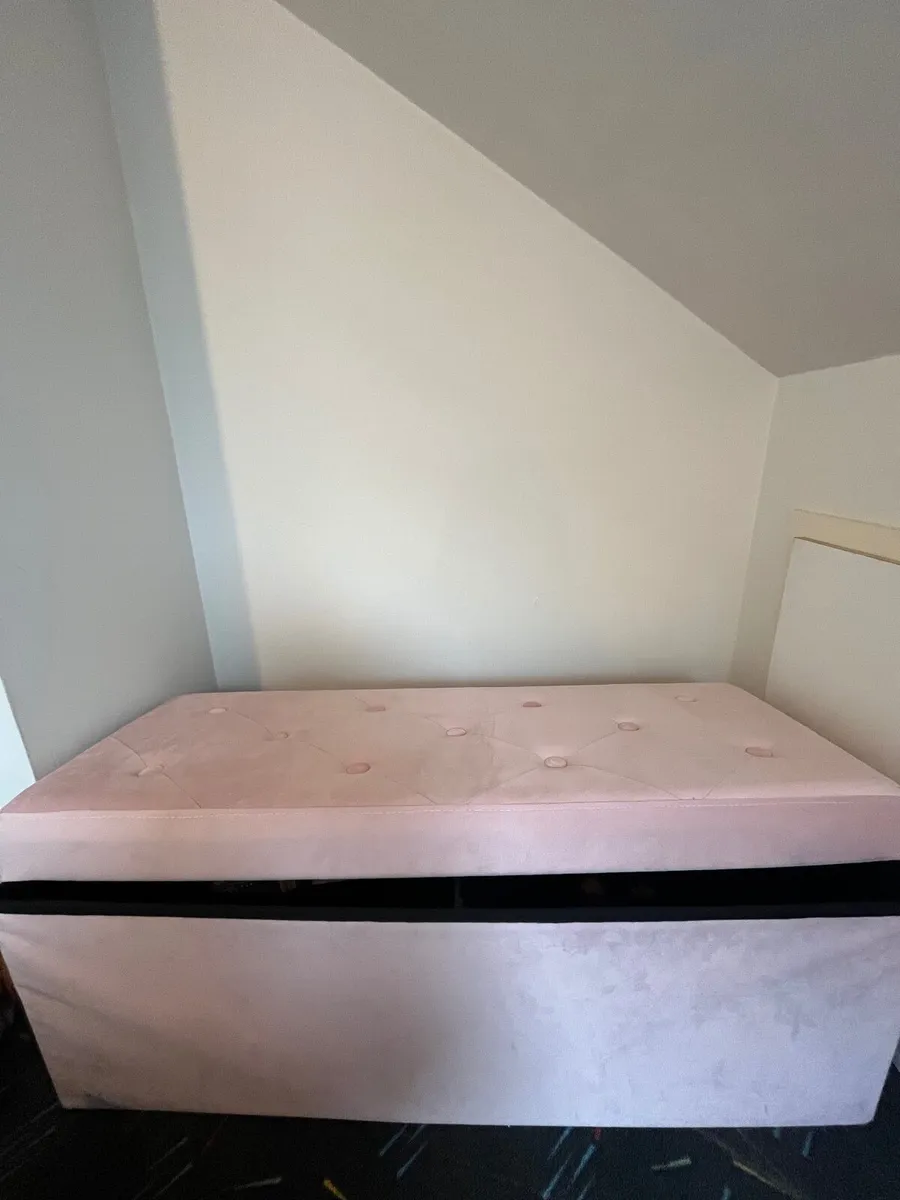 Storage ottoman - Image 3