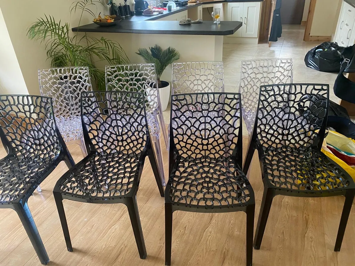 8 Dining Chairs - Image 2