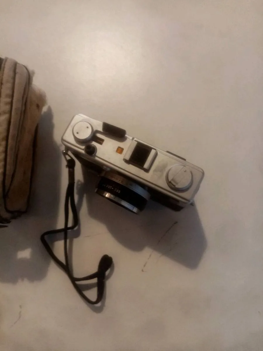 Olympus 35ED vintage camera - Image 2