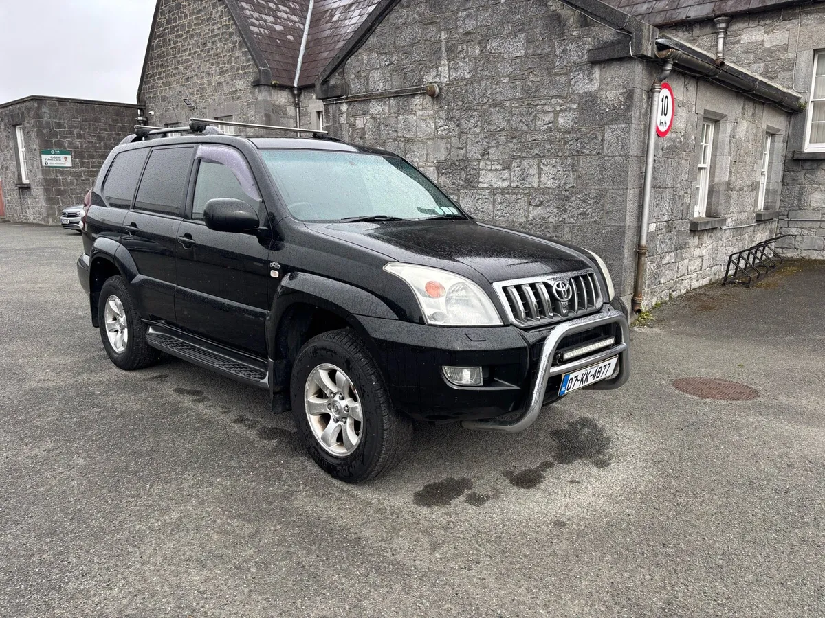 Toyota landcruiser - Image 2