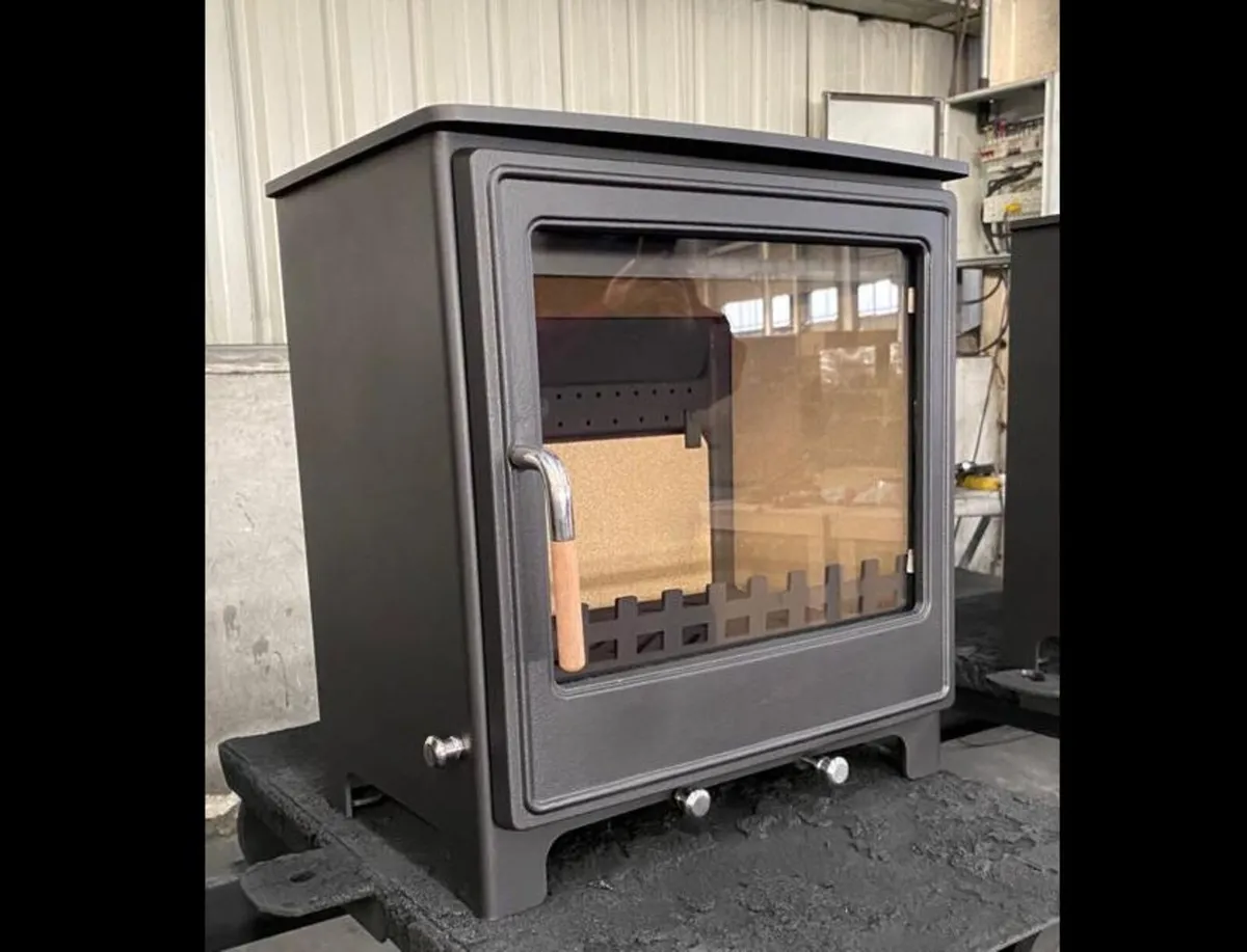 NEW 8KW STOVE - Image 1